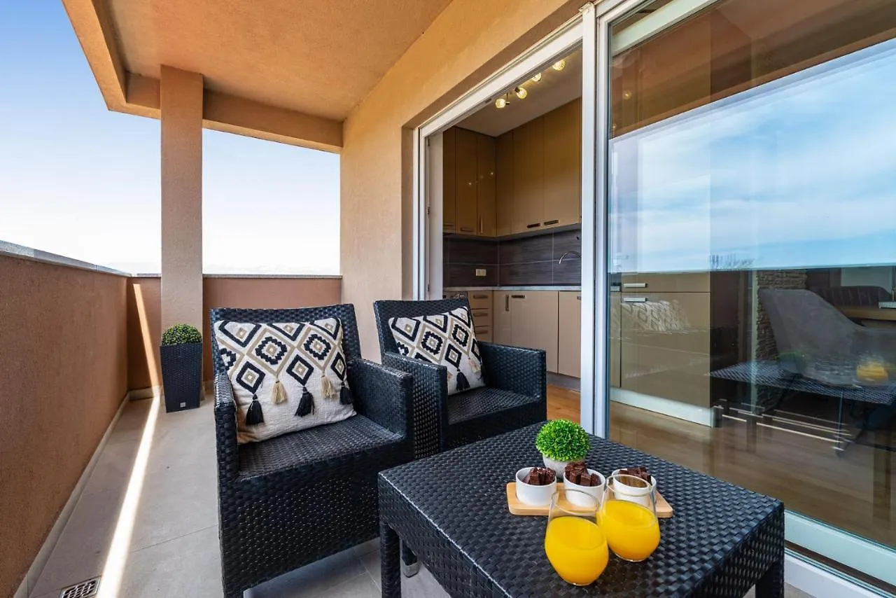 Lipotica - Luxury, With Sea View Apartment Nin