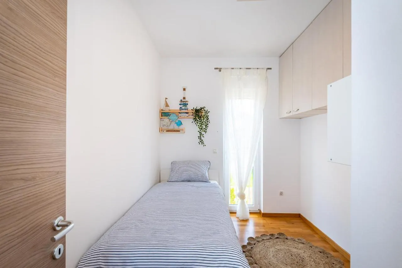 Lipotica - Luxury, With Sea View Apartment Nin