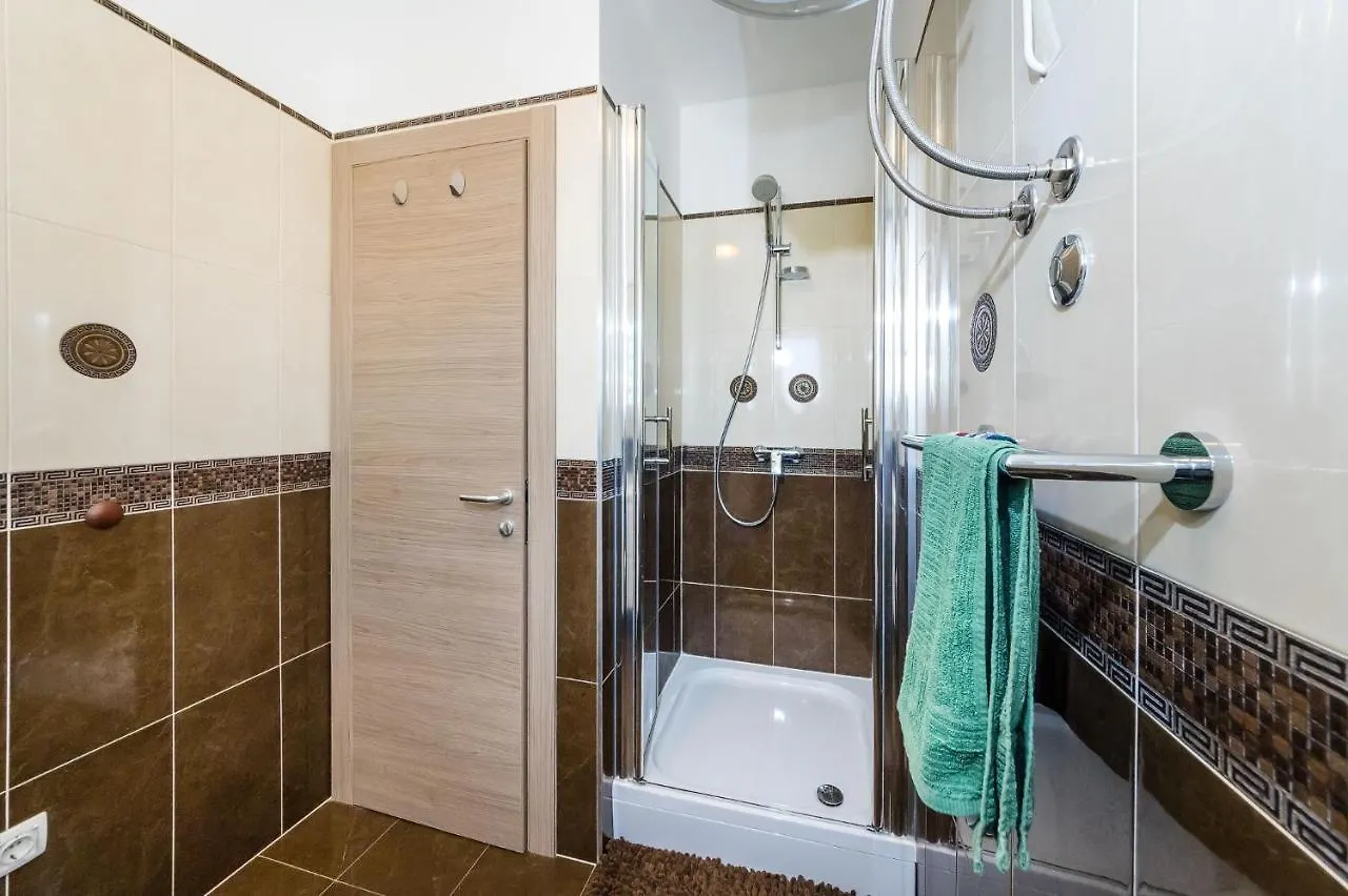 Lipotica - Luxury, With Sea View Apartment Nin